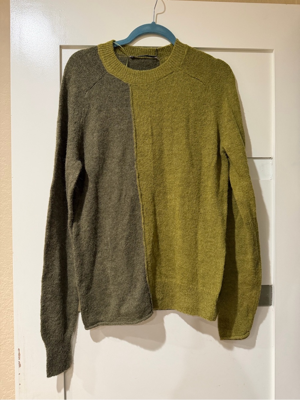 Women’s Two-Tone Olive & Moss Crewneck knit Sweater